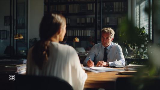 Qu'est-ce qu'un avocat commis d'office ?